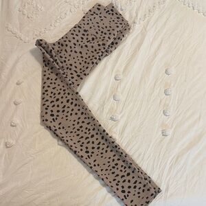 Chic Spotted Leggings